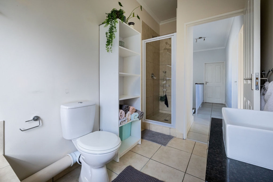 3 Bedroom Property for Sale in Dennegeur Western Cape